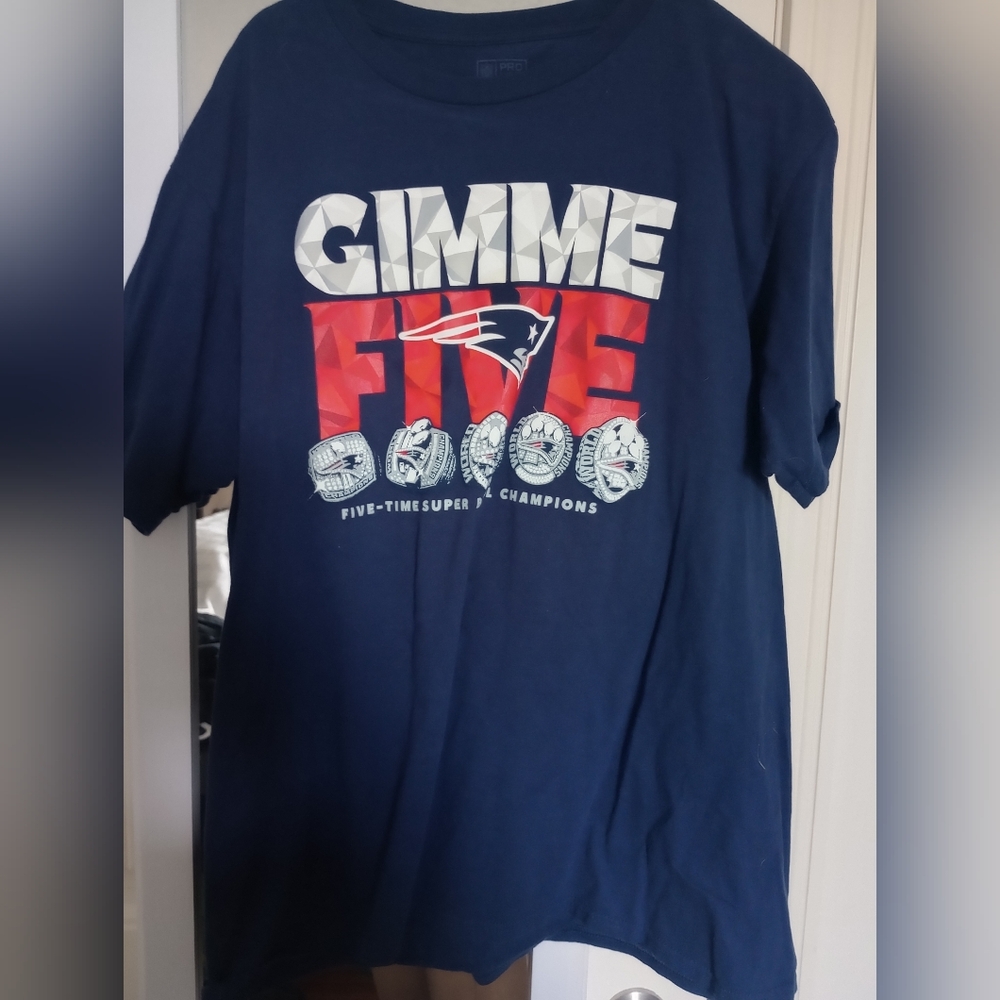 Men's Navy Graphic Tee
